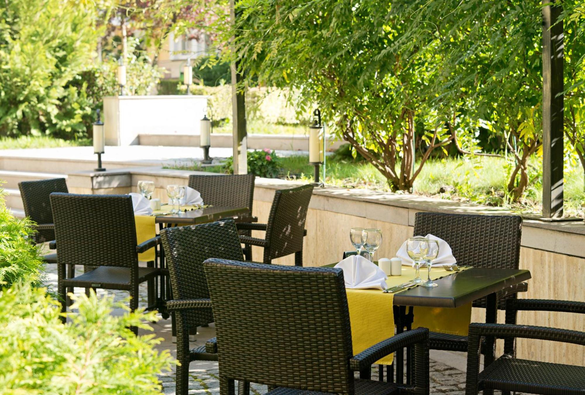 Maison Sofia - Mgallery Restaurant bilde The restaurant